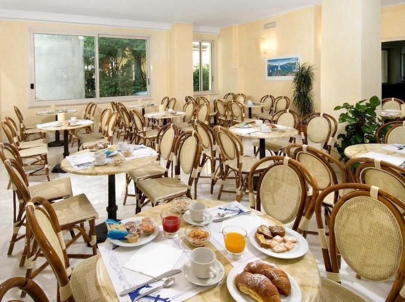 Hotel Prestige Cattolica Luaran gambar